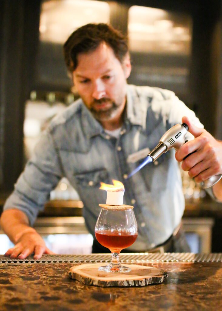 Bartender – Sydney Morin