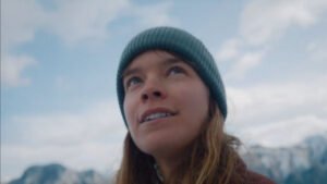Couple Hiking – Travel Alberta C&B Advertising Shaunoh Wilson