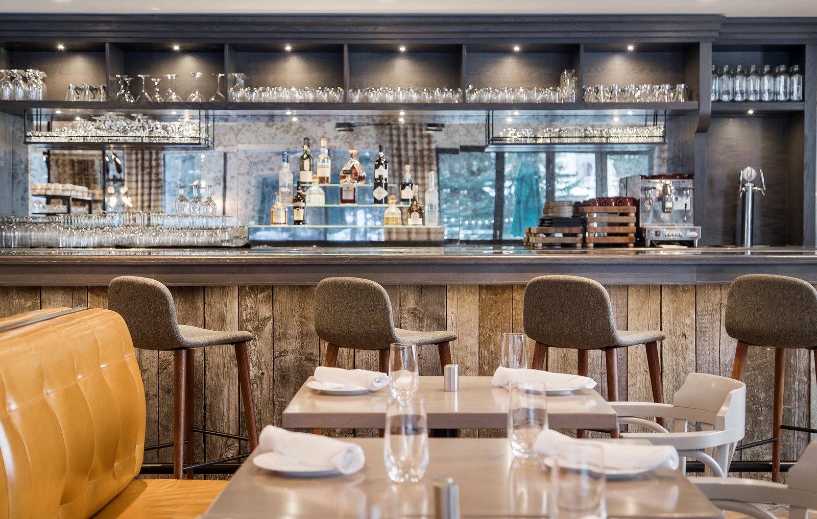 Forte Bar – Pomerory Kananaskis Mountain Lodge