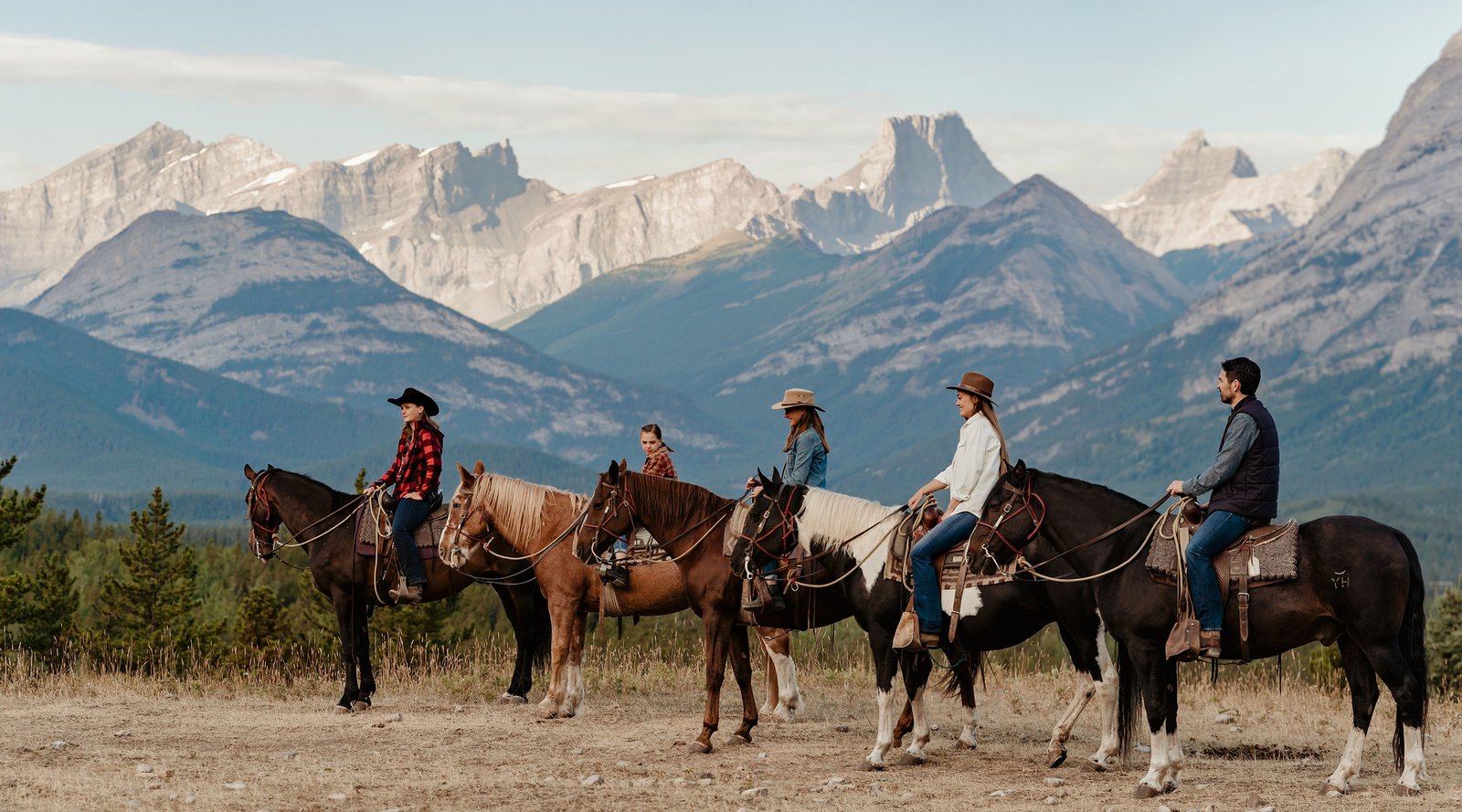 Group Ride Boundary Ranch – Travel Alberta Karl Lee