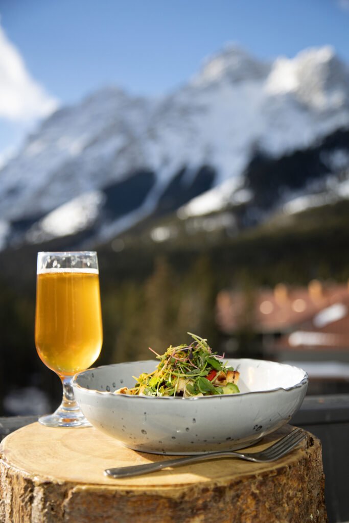 Outdoor Dining – Pomeroy Kananaskis Mountain Lodge