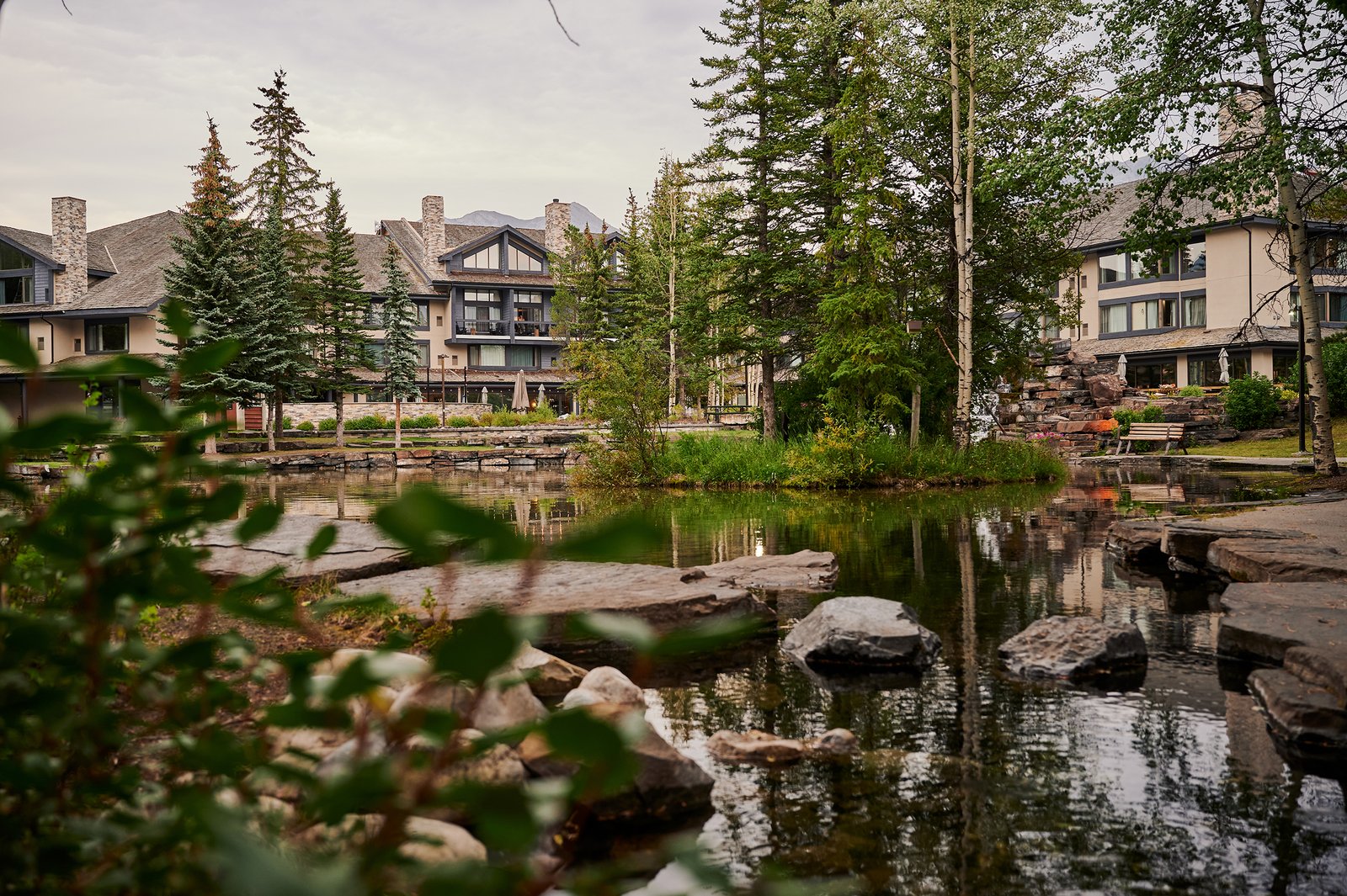 PKML Pond Lodge – Pomeroy Kananaskis Mountain Lodge