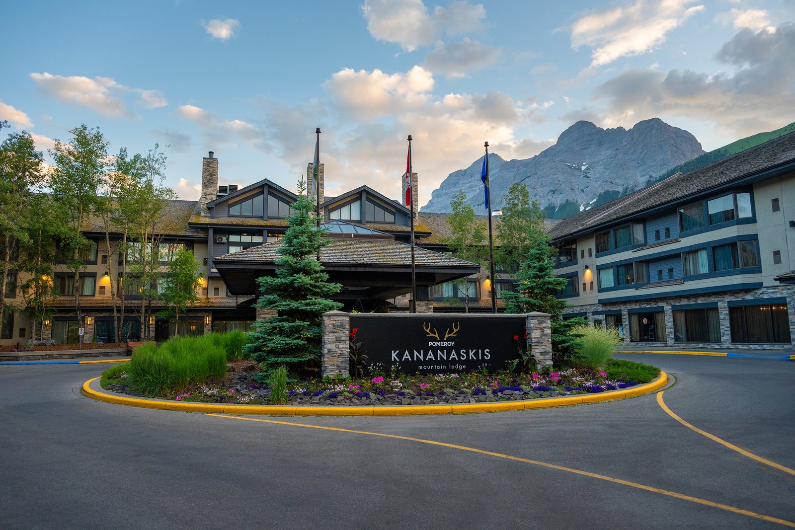 PKML Summer Exterior Welcome Sign – Tyler Macsemniuk @tyler_macsemniuk
