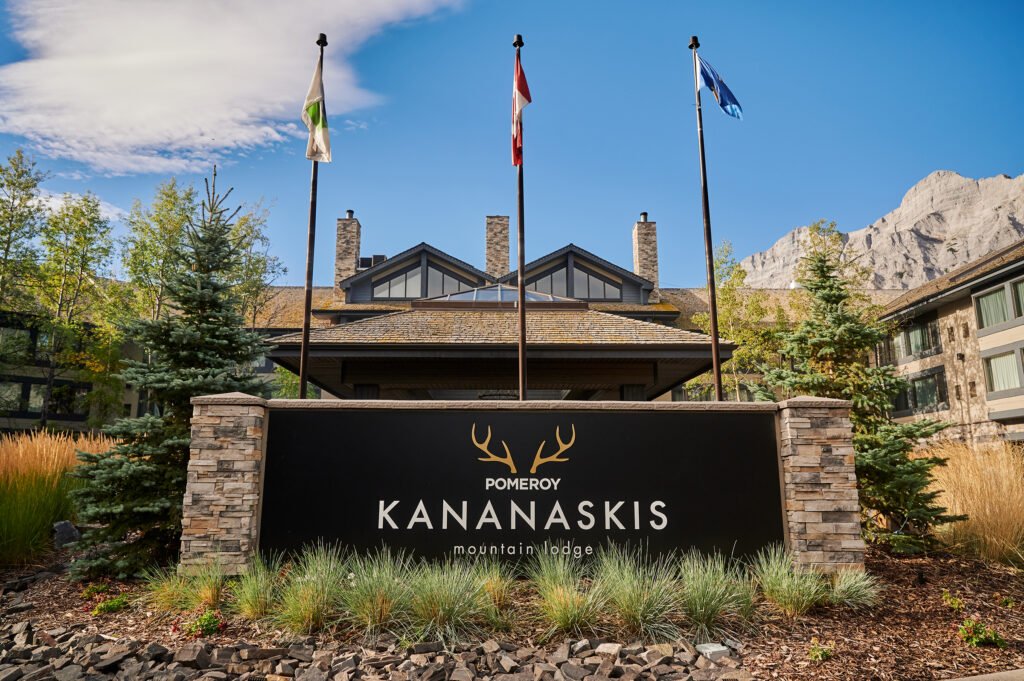 PKML Summer Exterior Welcome – Pomeroy Kananaskis Mountain Lodge