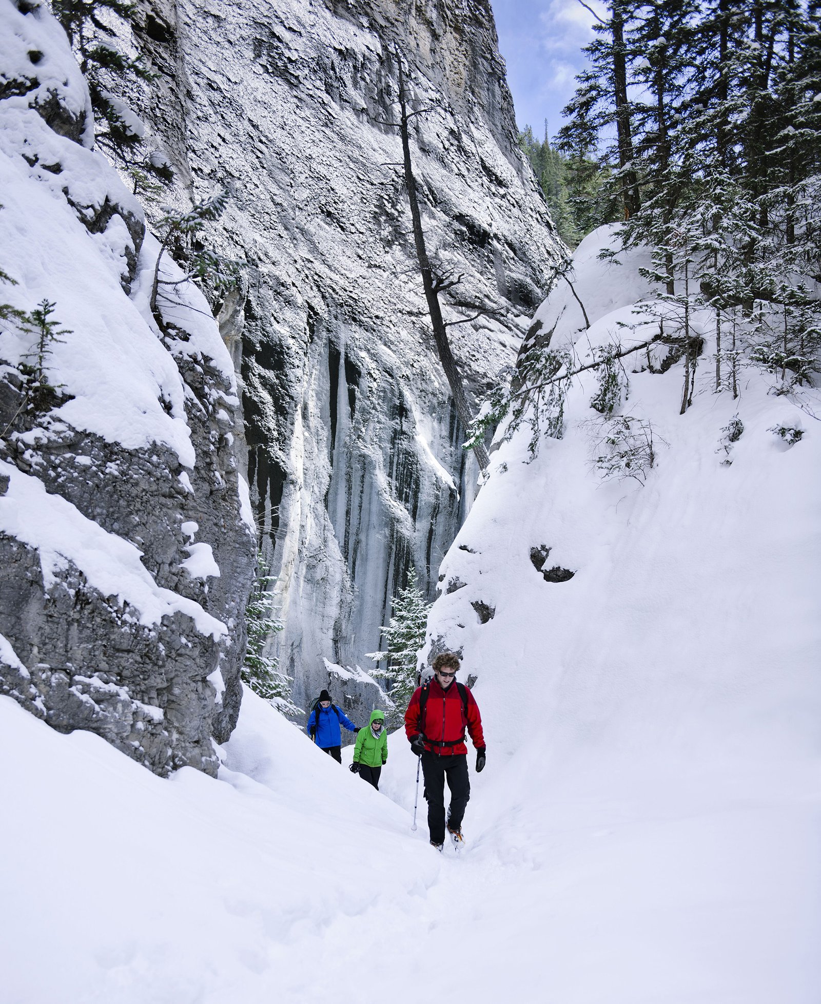 Winter Hike – Travel Alberta Hubert Kang